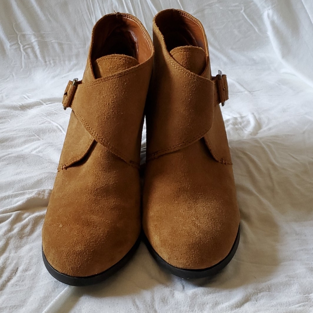 Lucky Brand Sumarah Suede ankle boots